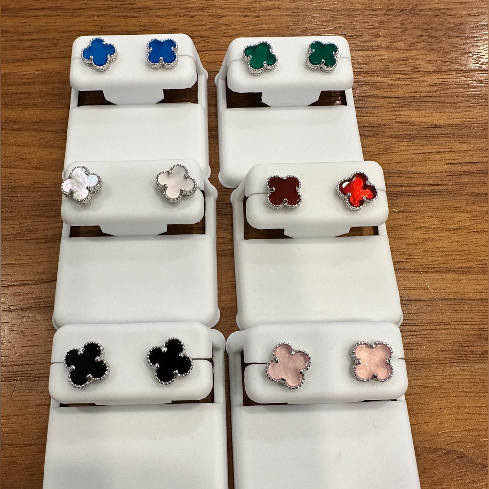 🍀Sterling silver clover mini Studd